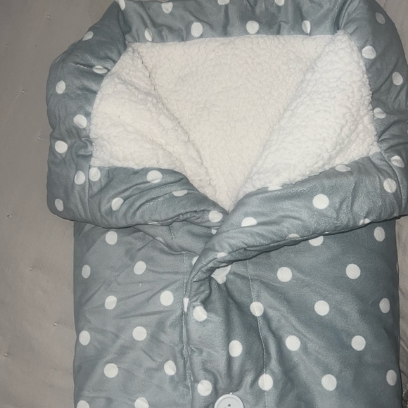 Snuggle Baby newborn blanket swaddle wrap - Picture 1 of 2